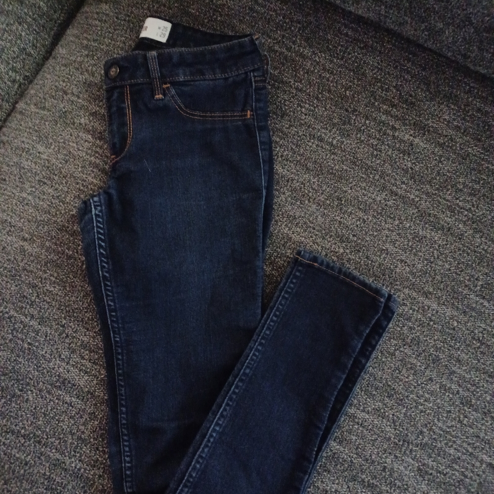 Hollister Jeans l - Picture 2 of 4